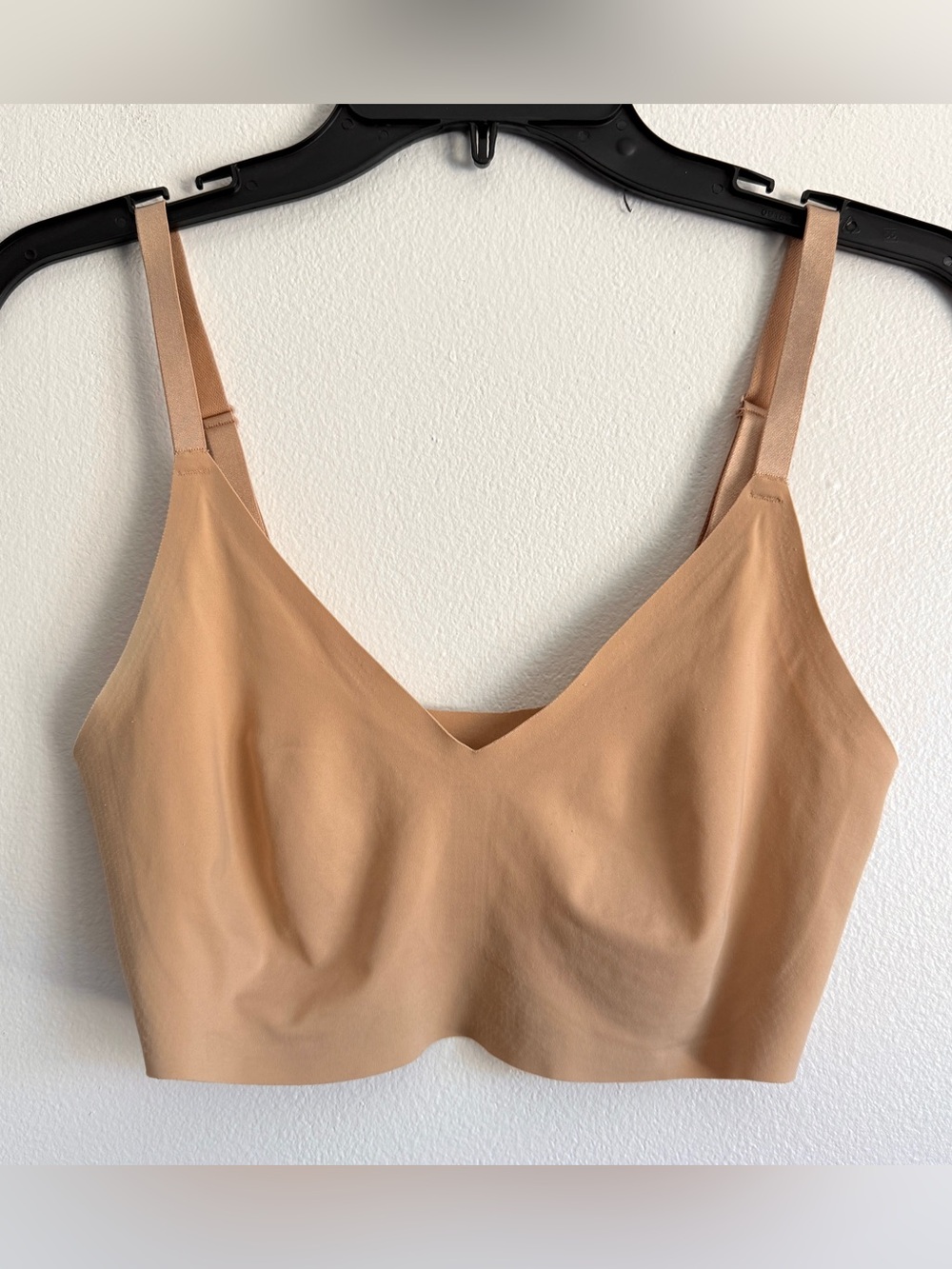 True & Co True Body Triangle Convertible Strap Bra Nude M 16821 Wirefree